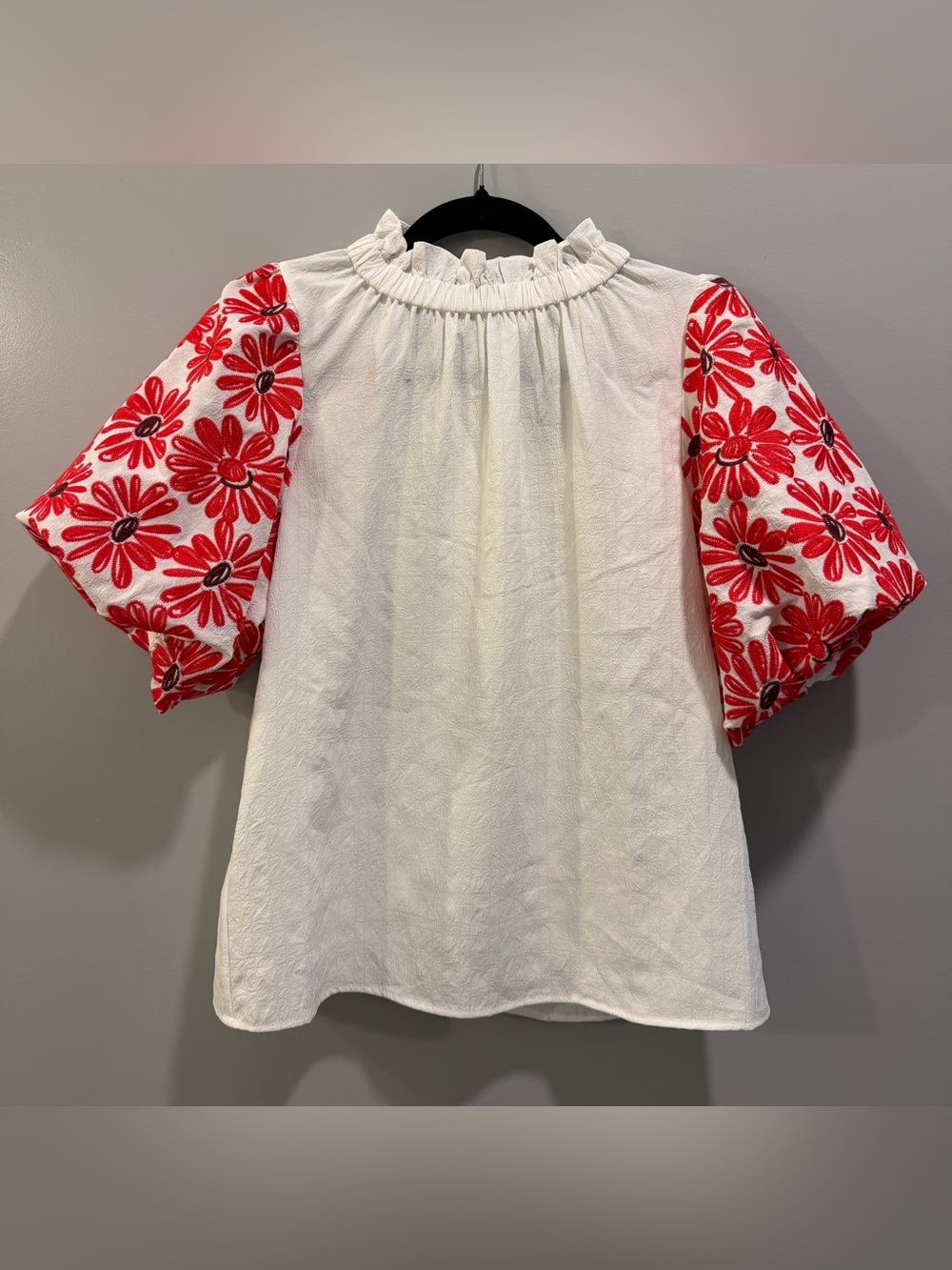 THML Ruffle Collar Puff Sleeve Floral Embroidered Blouse White and Red Size M - Picture 4 of 7